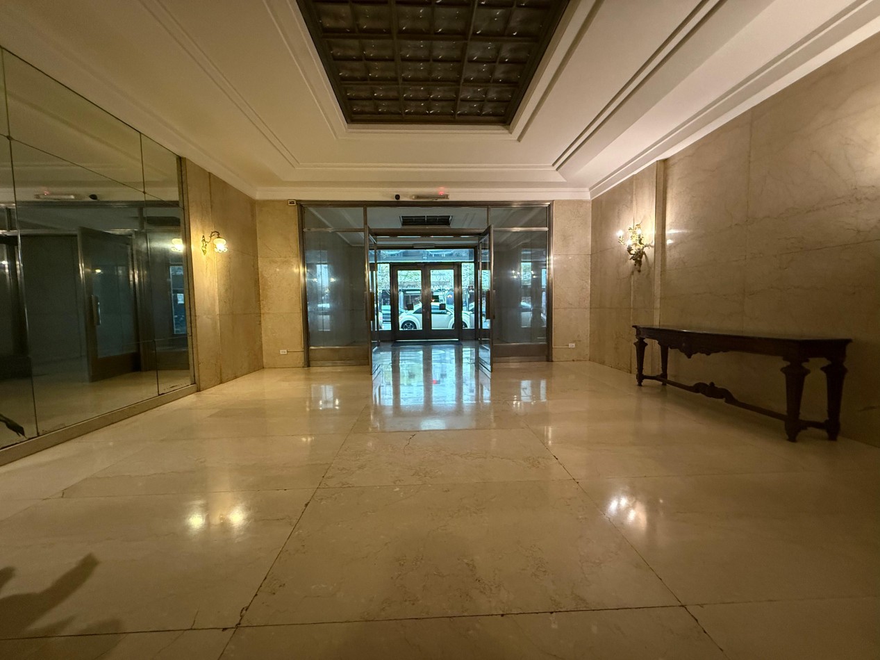 DEPTO 3 AMB C DEP CFTE ORIGINAL  EDIFICIO DE ESTILO Y CAT CENTRO