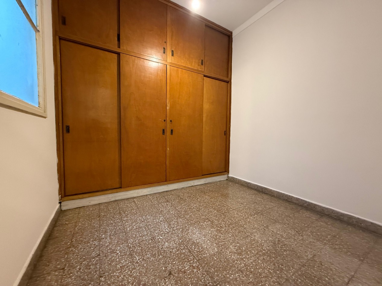 DEPTO 3 AMB C DEP CFTE ORIGINAL  EDIFICIO DE ESTILO Y CAT CENTRO