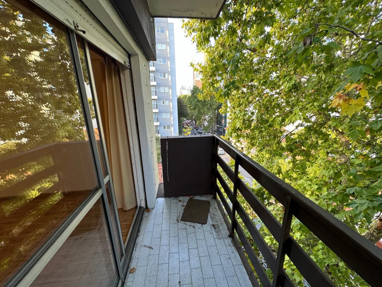 VENTA DEPTO 3 AMB A LA CALLE C BALCON Y COCHERA PLAZA MITRE 