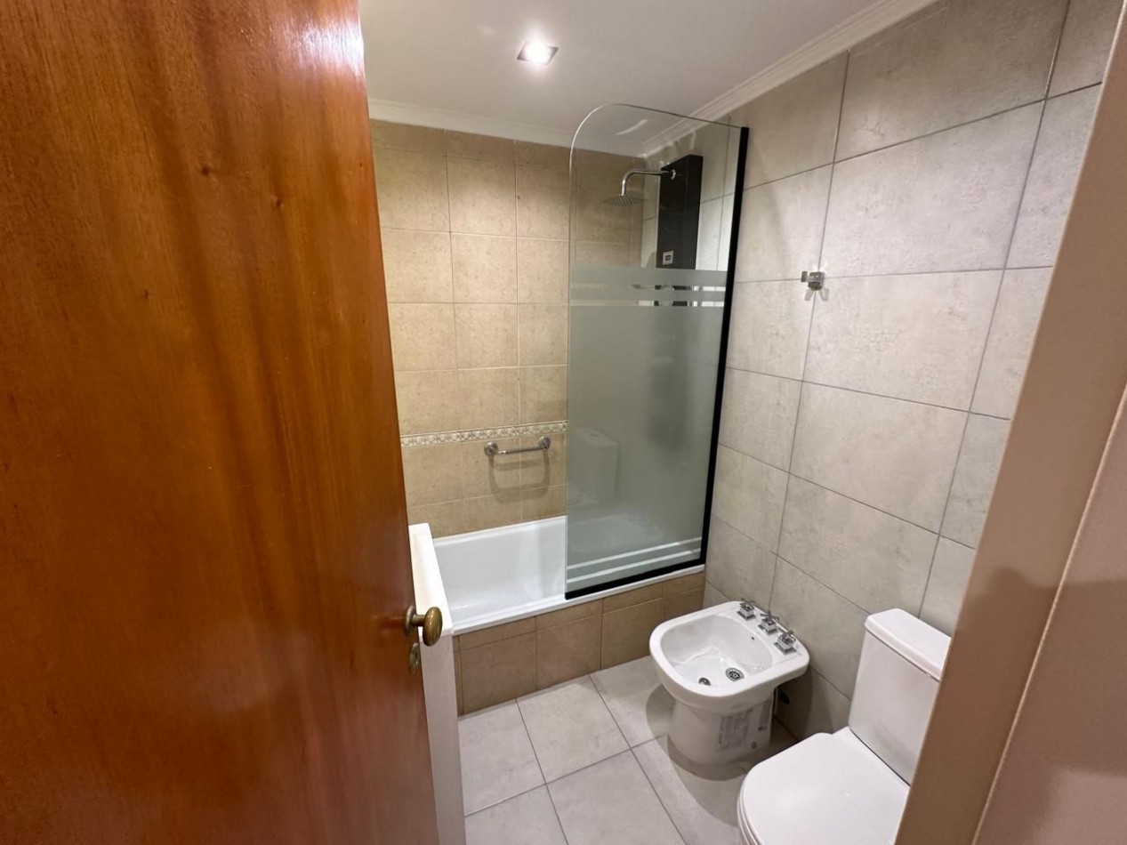 VENTA DEPTO 3 AMB A LA CALLE C BALCON Y COCHERA PLAZA MITRE 