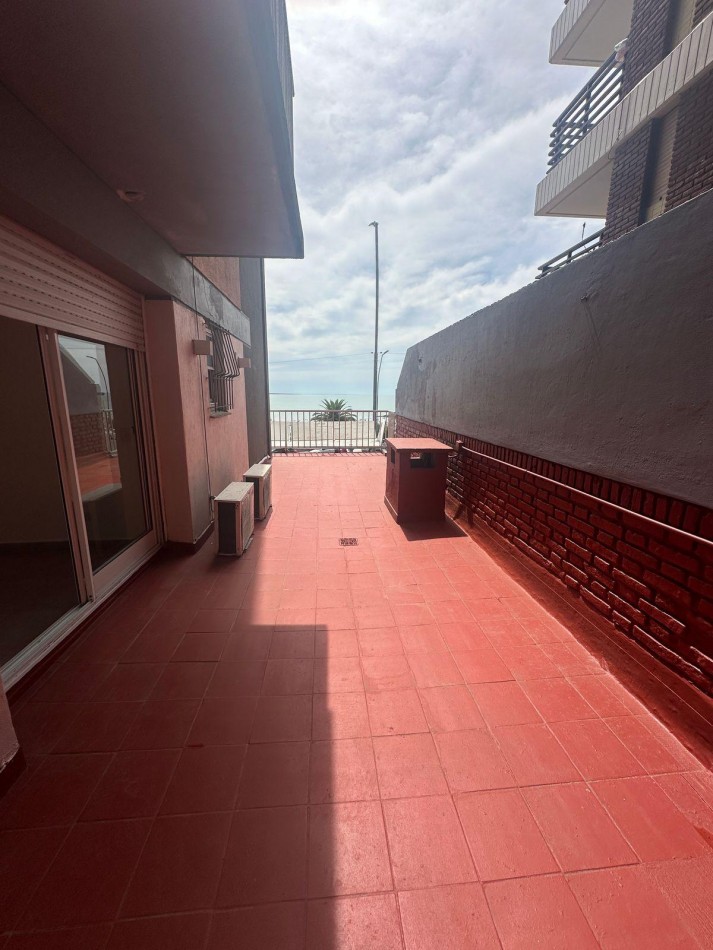 FRENTE AL MAR VENTA DEPTO 3 AMB C COCHERA Y TERRAZA PROPIA TORREON