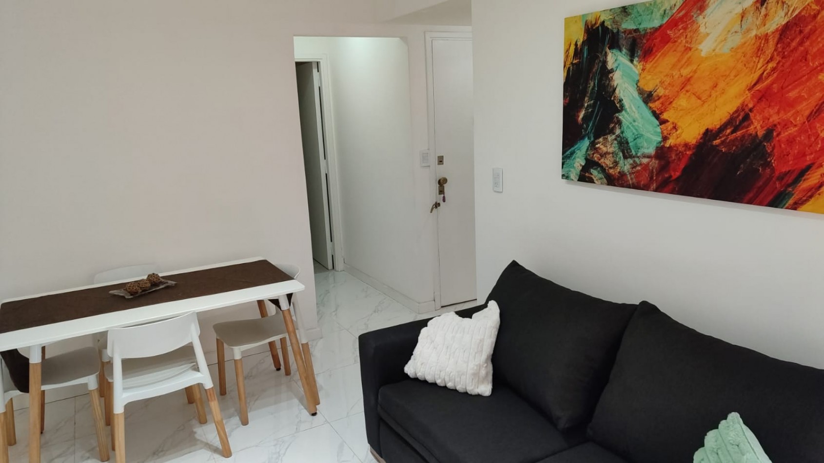 VENTA DEPTO 2 AMB AL FTE C BALCON FRANCES AMOBLADO CENTRO