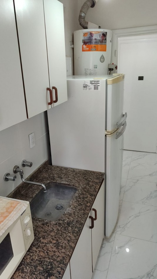 VENTA DEPTO 2 AMB AL FTE C BALCON FRANCES AMOBLADO CENTRO