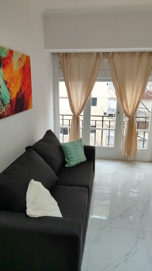 VENTA DEPTO 2 AMB AL FTE C BALCON FRANCES AMOBLADO CENTRO