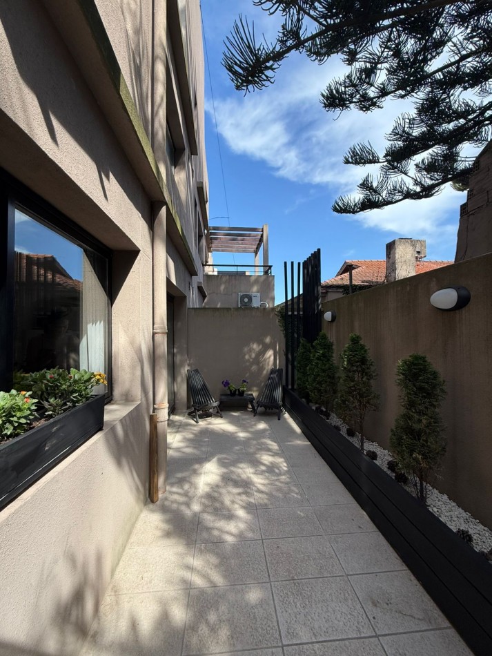 VENTA DEPARTAMENTO FRENTE AL MAR CON ALTA RENTABILIDAD EN USD - FARO NORTE