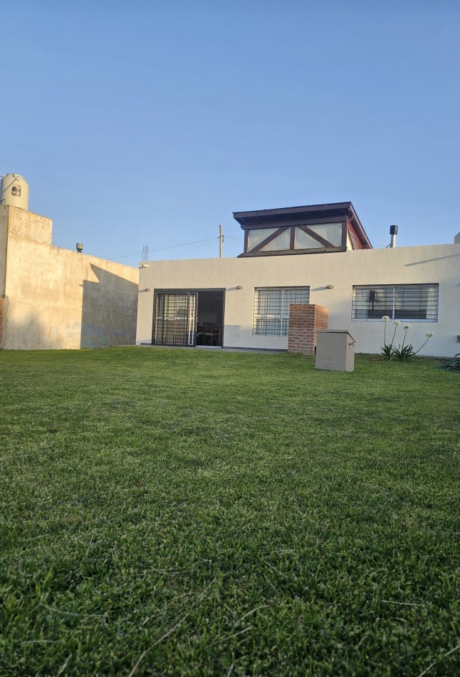 ALQUILER TEMPORAL CASA MINIMALISTA EN CAMET NORTE - NATURALEZA,CONFORT Y ESTILO A MINUTOS DEL MAR