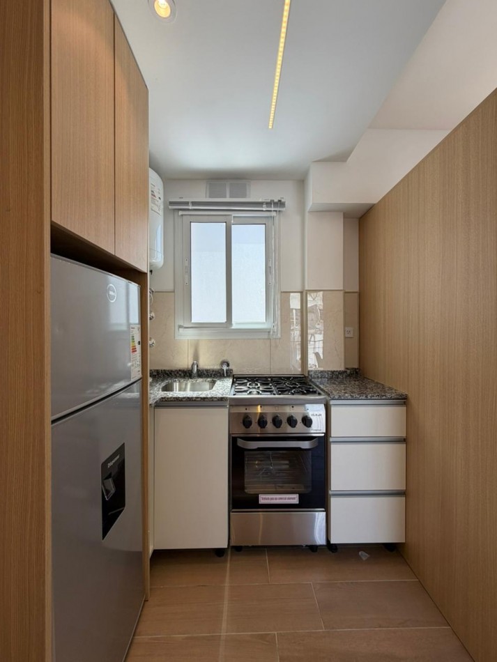 ()VENTA DEPTO 1 AMBIENTE CON BALCON TERRAZA- PLAZA COLON