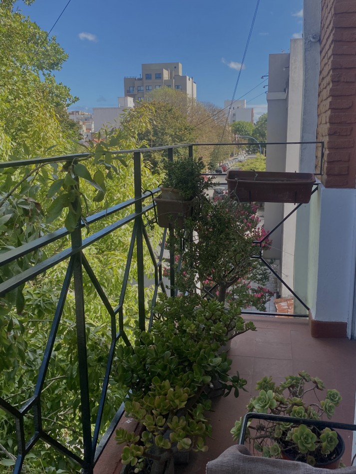 VENTA APTO CREDITO | DEPARTAMENTO 3 AMBIENTES RECICLADO AL FRENTE CON BALCON CHAUVIN