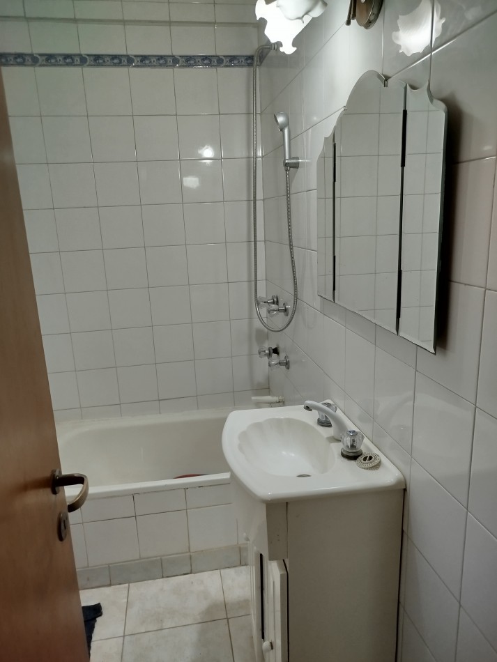 VENTA DEPARTAMENTO 2 AMB AL FRENTE CON BALCON CHAUVIN 
