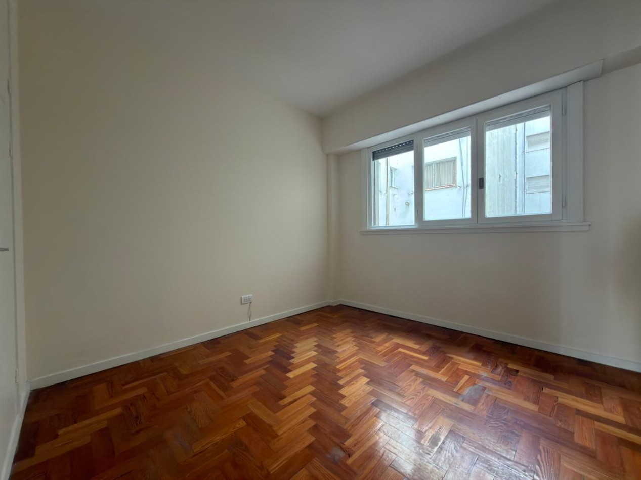 VENTA DEPARTAMENTO 2 AMBIENTES CON DEPENDENCIA Y BALCON