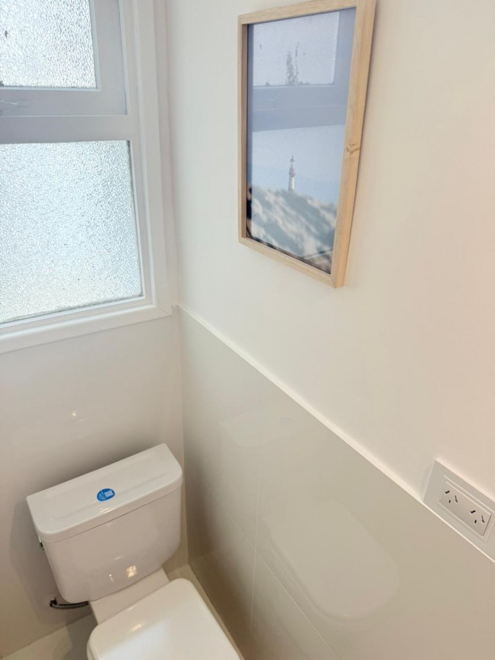 ()VENTA DEPARTAMENTO TOTALMENTE RECICLADO 3 AMB CON DEPENDECIA Y  BALCON  PUNTA IGLESIA