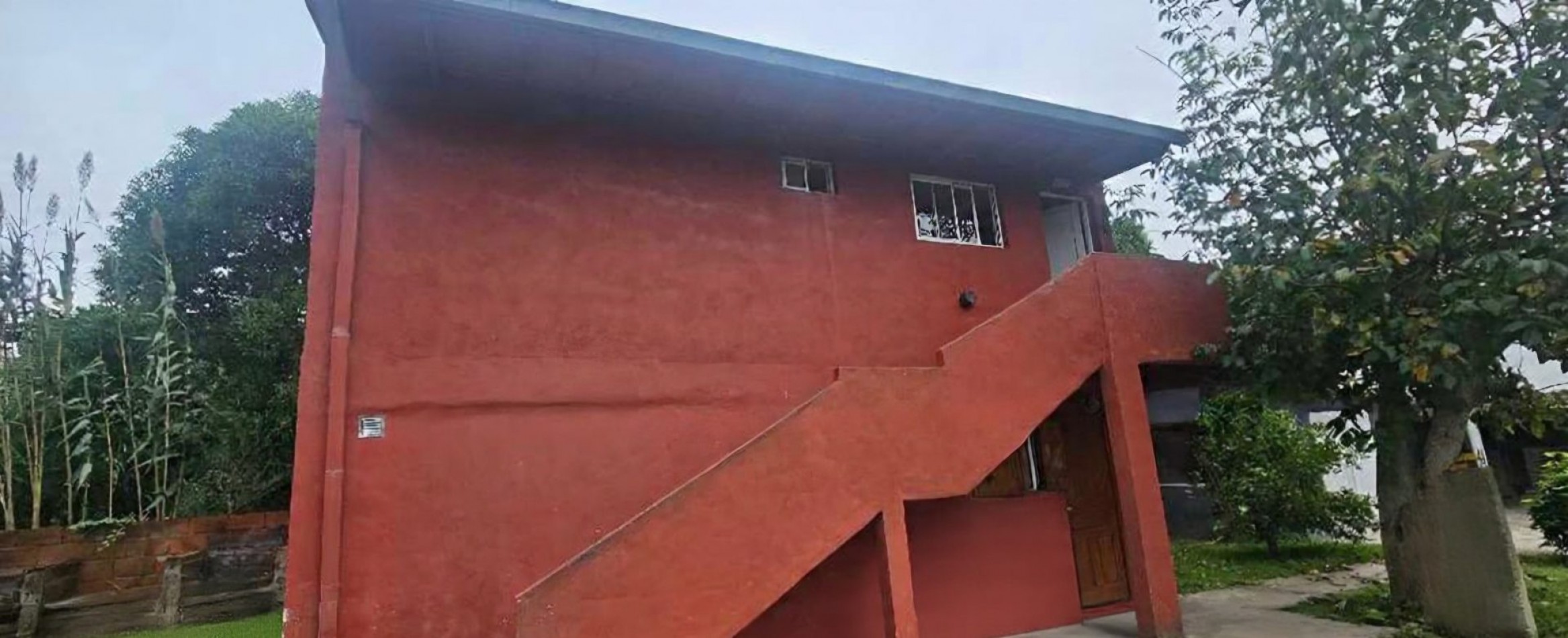 VENTA EN BLOCK CASA + DEPTOS SOBRE GRAN PARQUE EN SANTA CLARA DEL MAR