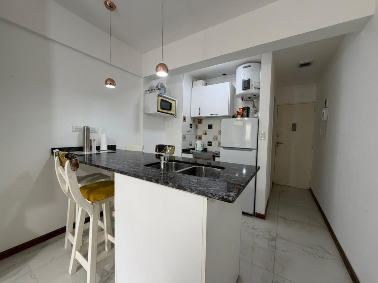 VENTA DEPTO 1 AMB CON BALCON A LA CALLE PLAZA MITRE