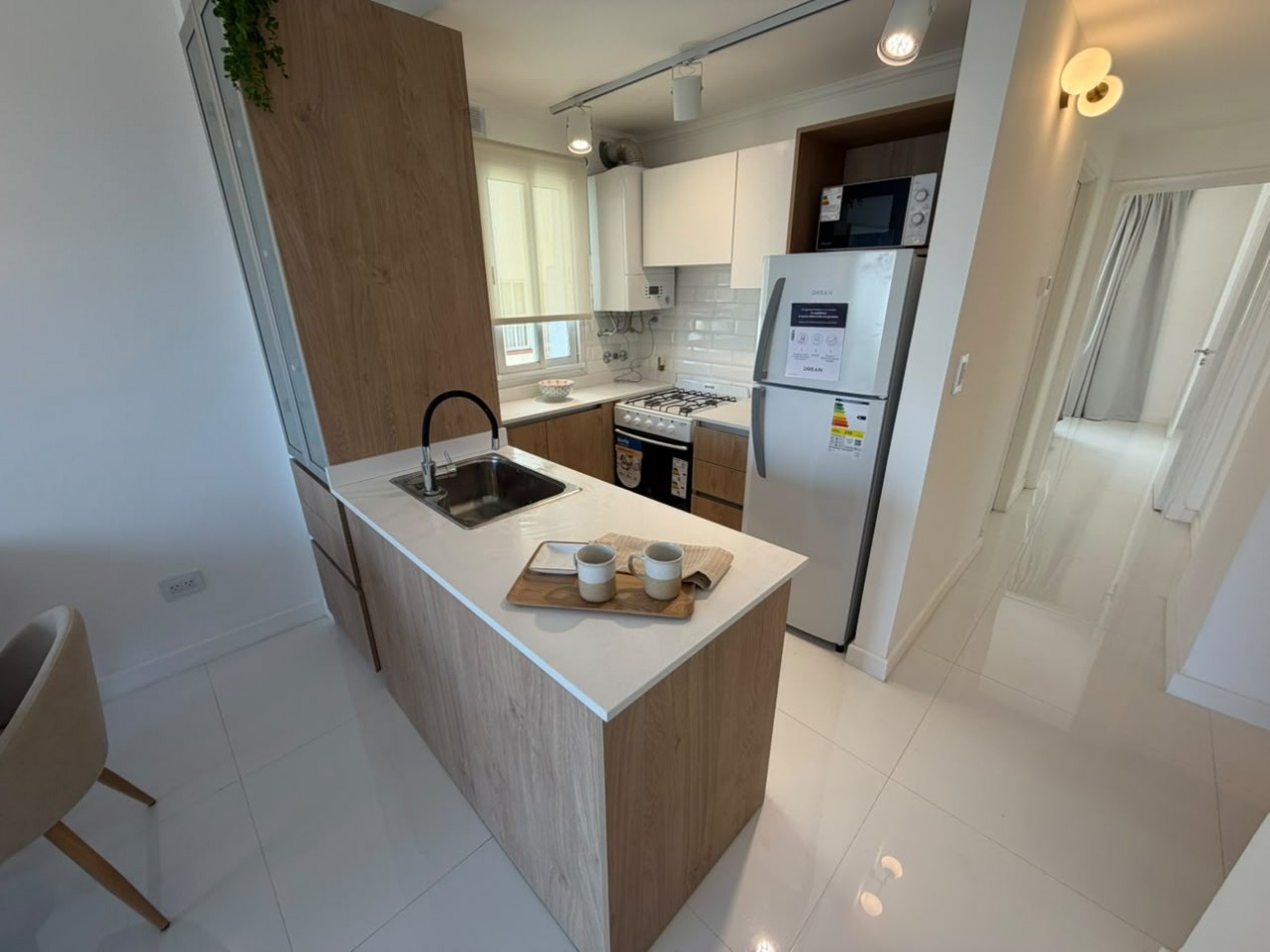 VENTA DEPTO 2 AMB CON BALCON A LA CALLE PLAZA COLON 