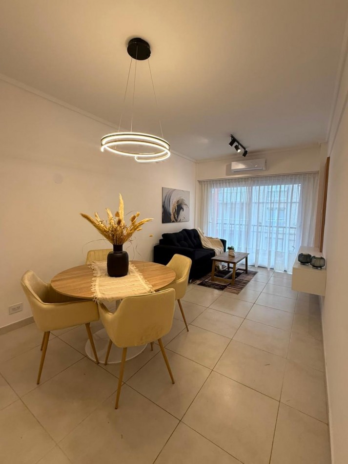 VENTA DEPTO 2 AMB CON BALCON A LA CALLE PLAZA COLON 