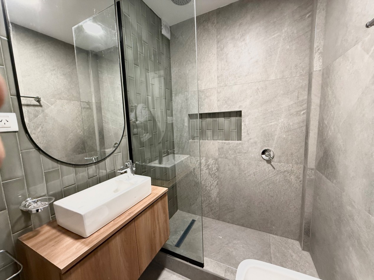 VENTA DEPTO 3 AMB CON BALCON A LA CALLE PLAZA MITRE 