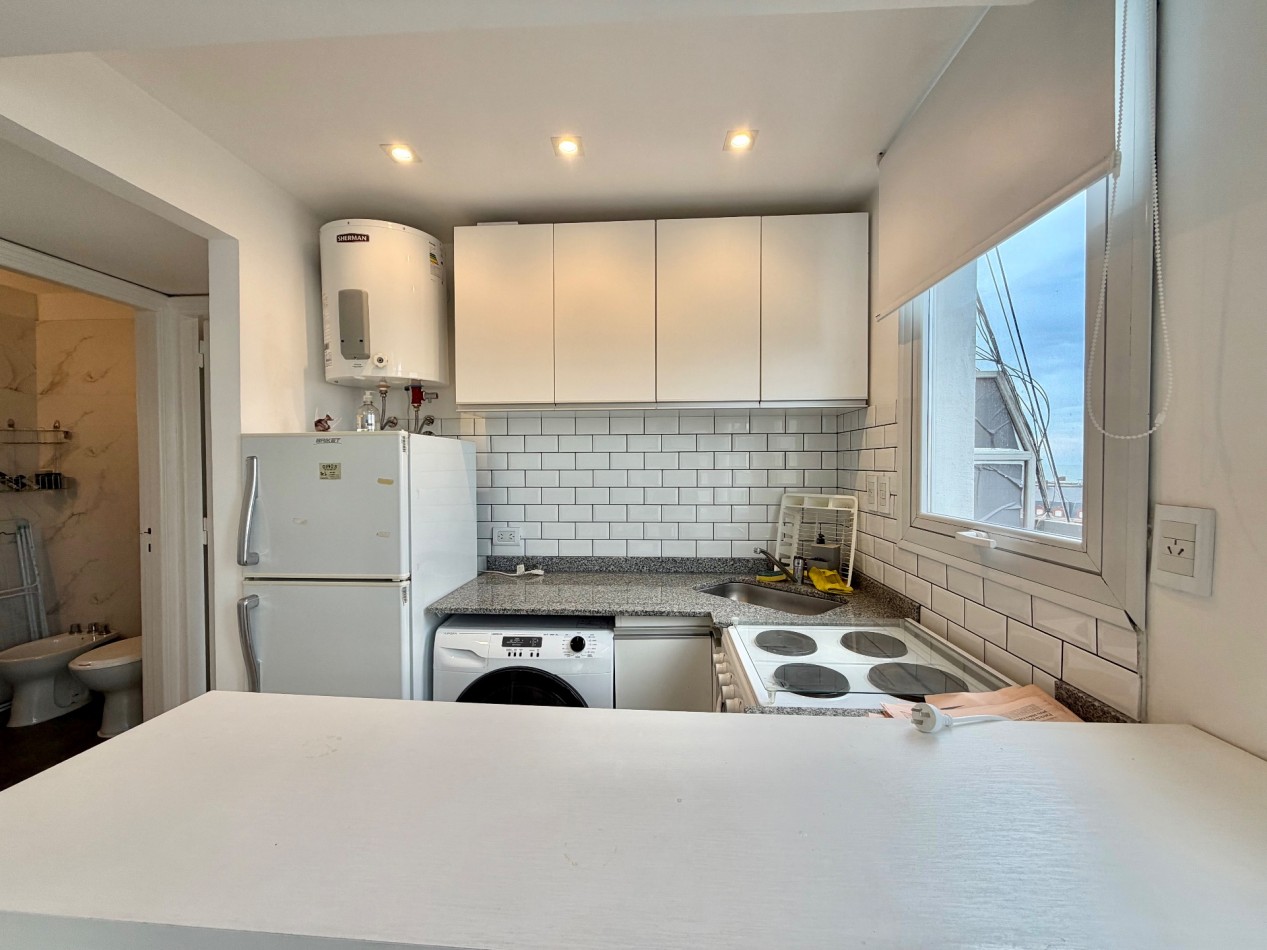 VENTA DEPTO 2 AMB A LA CALLE CON BALCON TERRAZA CENTRO