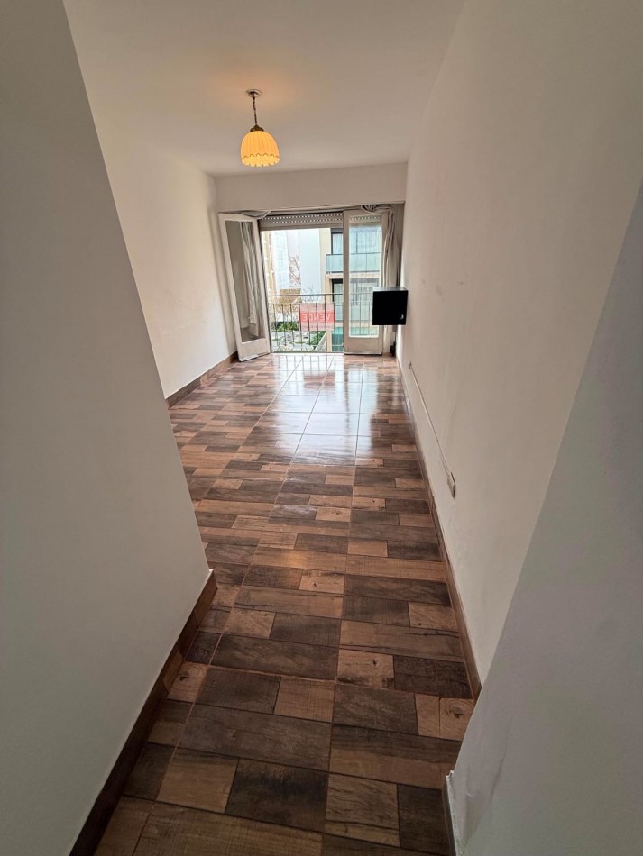 VENTA DEPTO MONOAMBIENTE EN ESTADO ORIGINAL A LA CALLE ALDREY