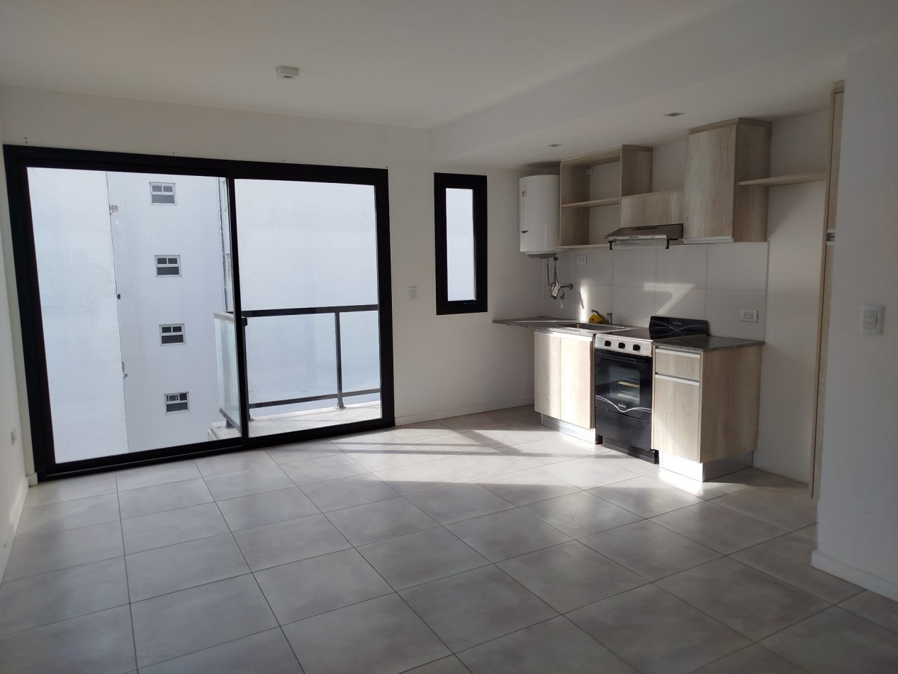 ALQUILER 24 MESES DEPARTAMENTO 2 AMB CON BALCON ED. ATHENAS XXIII PLAZA MITRE