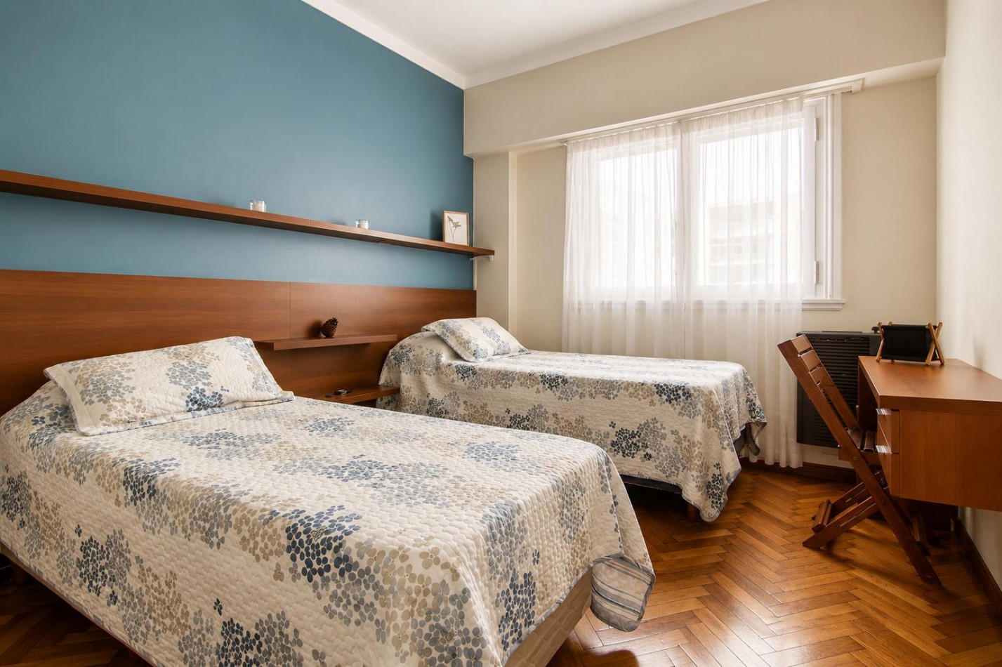 VENTA DEPTO 3 AMB AL FRENTE CON BALCON PLAZA COLON