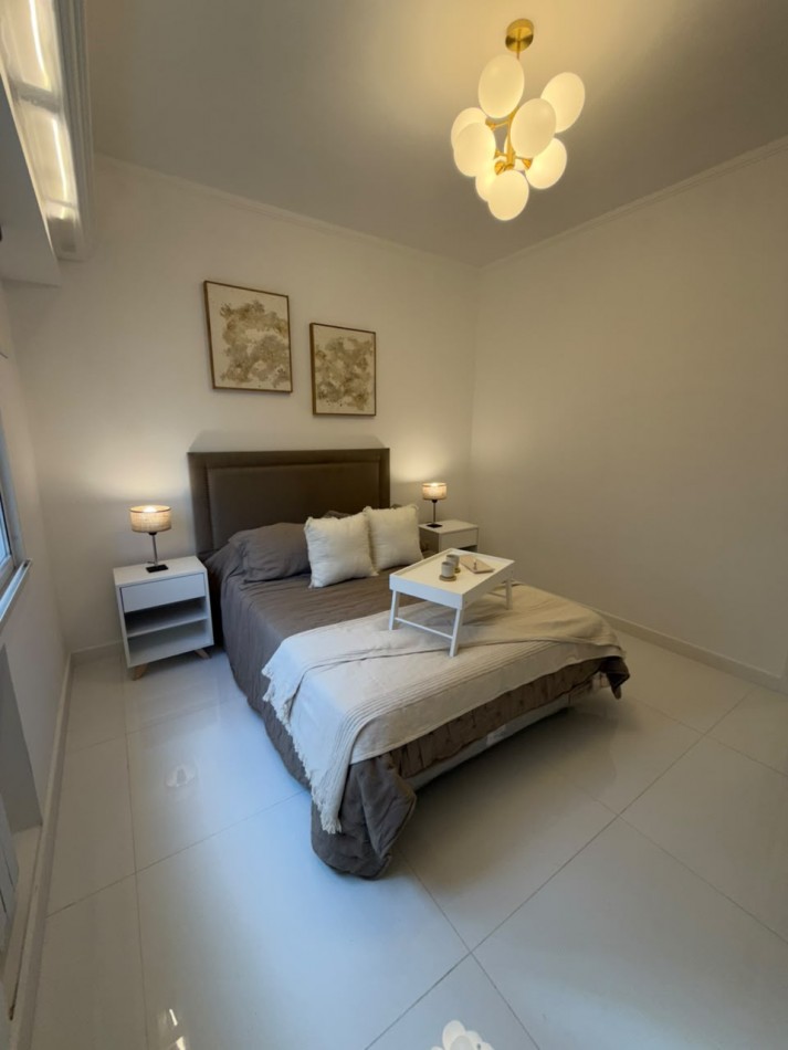 VENTA DEPTO 3 AMB RECICLADO CON BALCON A LA CALLE PLAZA COLON 