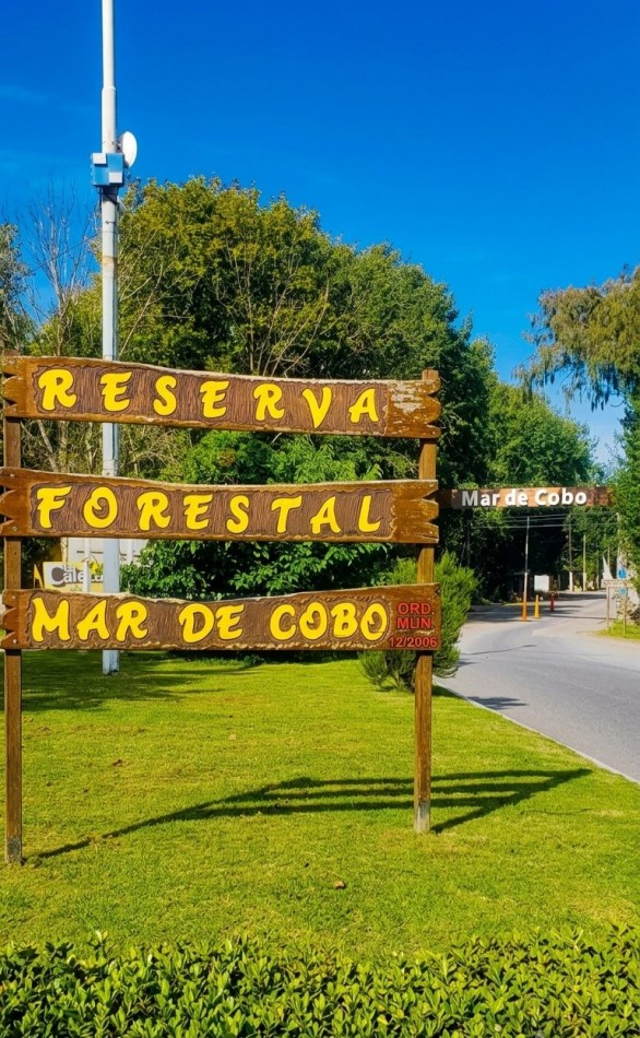 EN VENTA GRAN LOTE SOBRE ESQUINA EN LO MEJOR DE MAR DE COBO