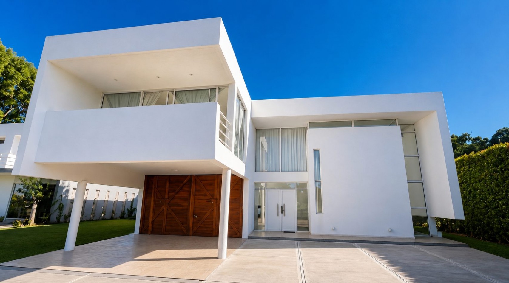 ALQUILER ANUAL CASA CON LIVING DOBLE ALTURA MODERNA EN RUMENCO 