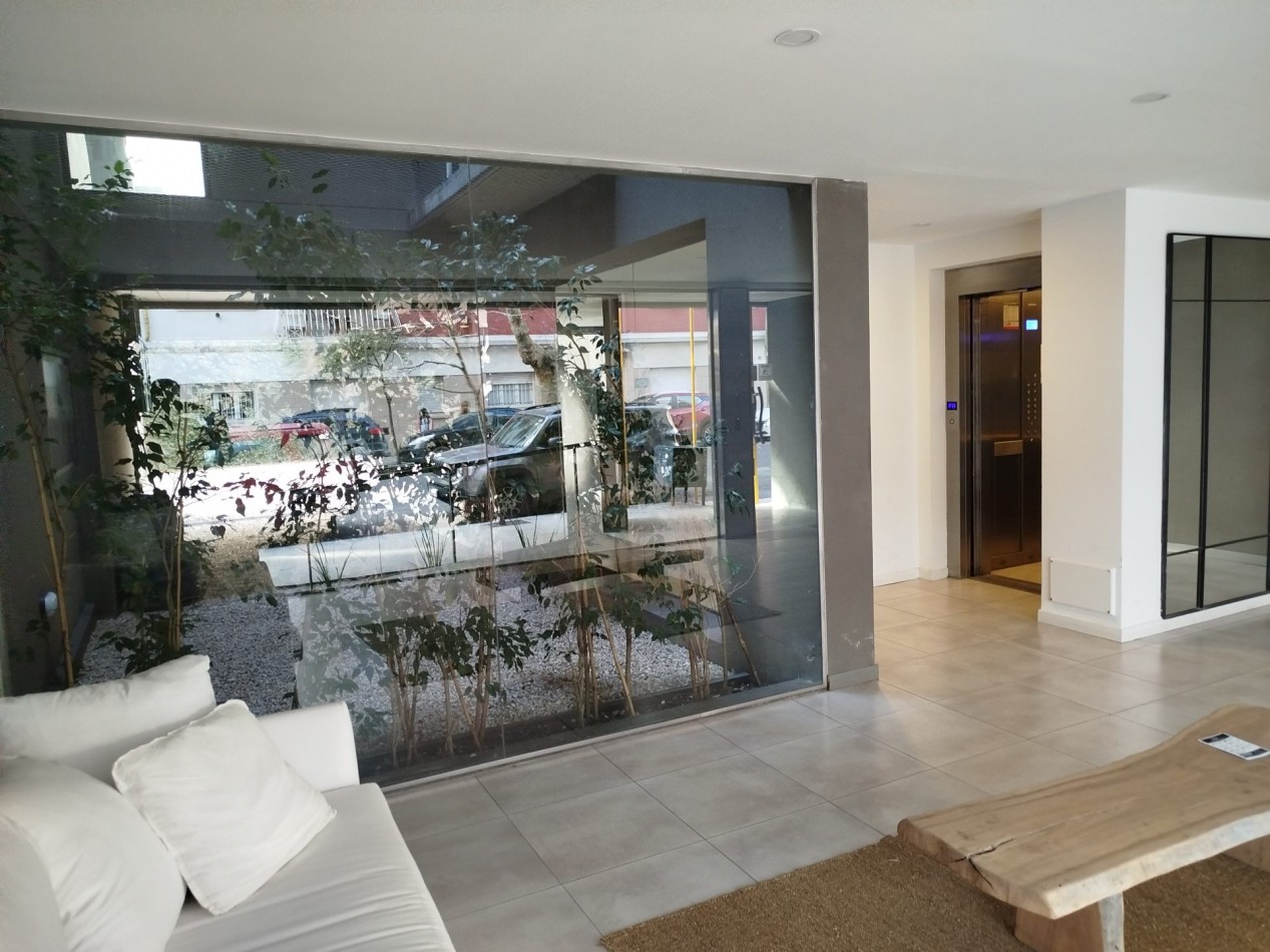 ALQUILER DEPTO 2 AMBIENTES AL FRENTE CON BALCON EN PLAZA MITRE
