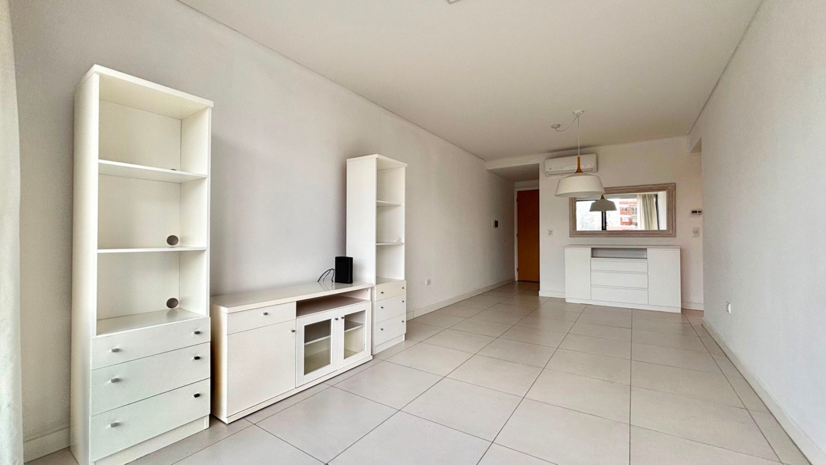 ALQUILER | DEPARTAMENTO 2 AMBIENTES CON COCHERA PRIVADA | BARRIO CHAUVIN