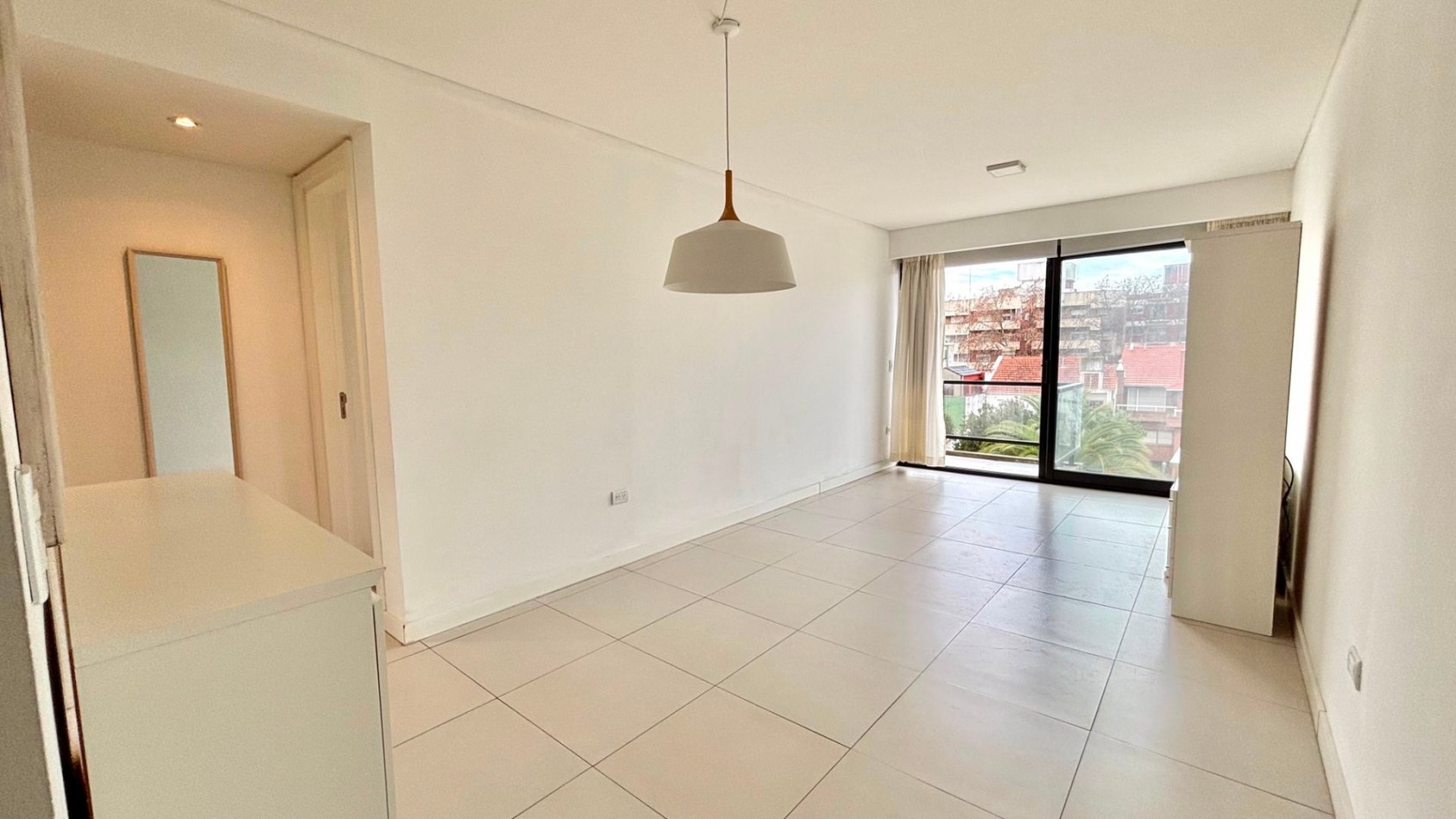 ALQUILER | DEPARTAMENTO 2 AMBIENTES CON COCHERA PRIVADA | BARRIO CHAUVIN