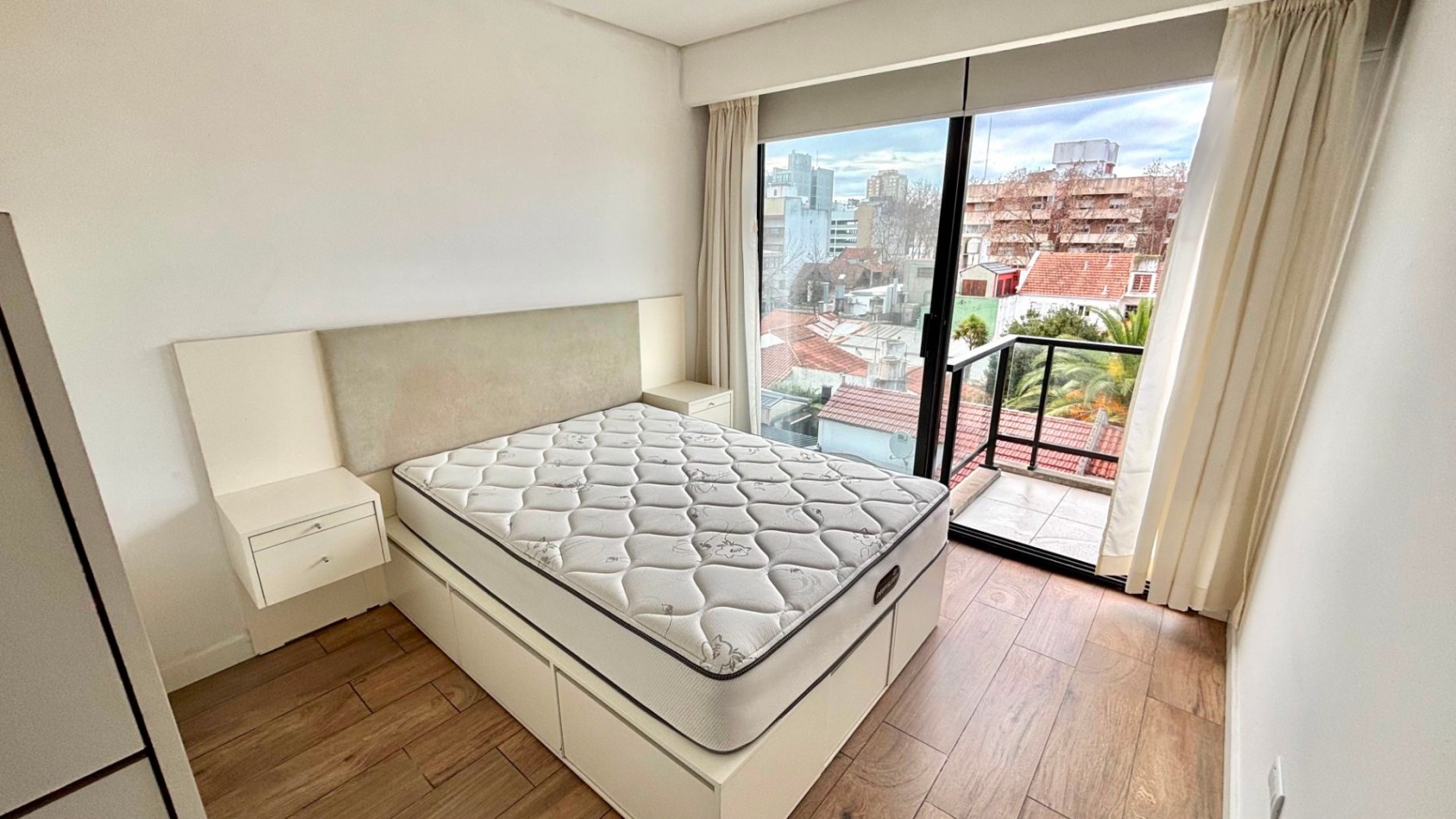 ALQUILER | DEPARTAMENTO 2 AMBIENTES CON COCHERA PRIVADA | BARRIO CHAUVIN