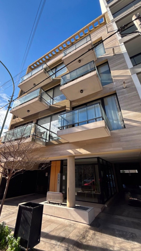 ALQUILER | DEPARTAMENTO 2 AMBIENTES CON COCHERA PRIVADA | BARRIO CHAUVIN