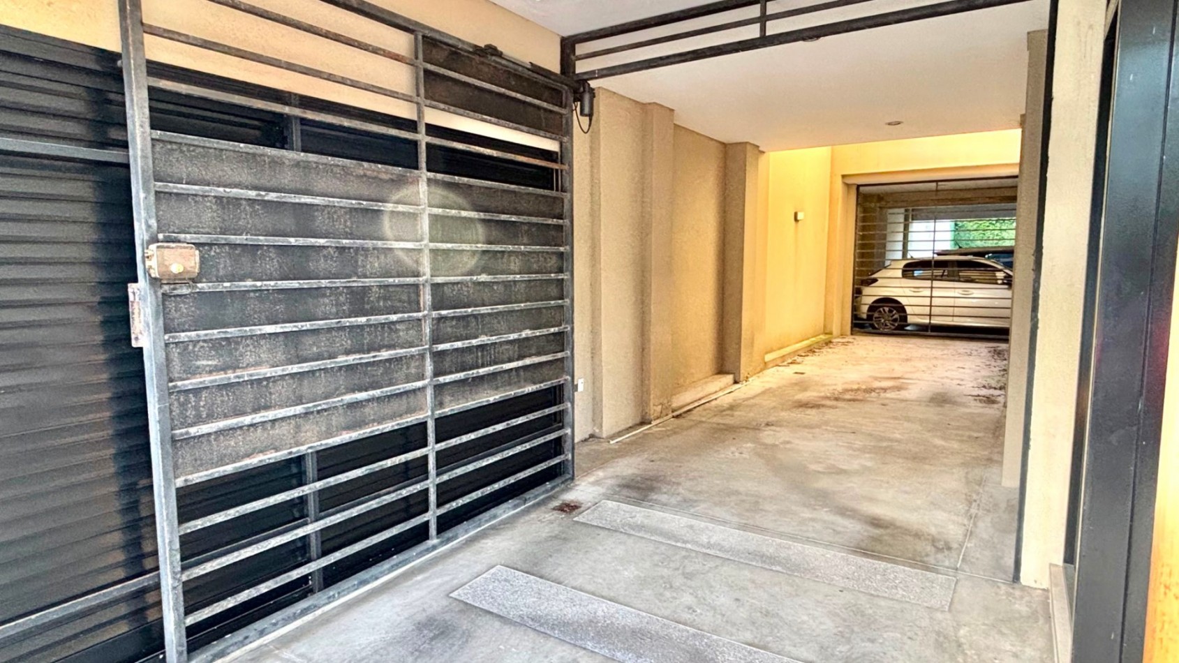 ALQUILER | DEPARTAMENTO 2 AMBIENTES CON COCHERA PRIVADA | BARRIO CHAUVIN