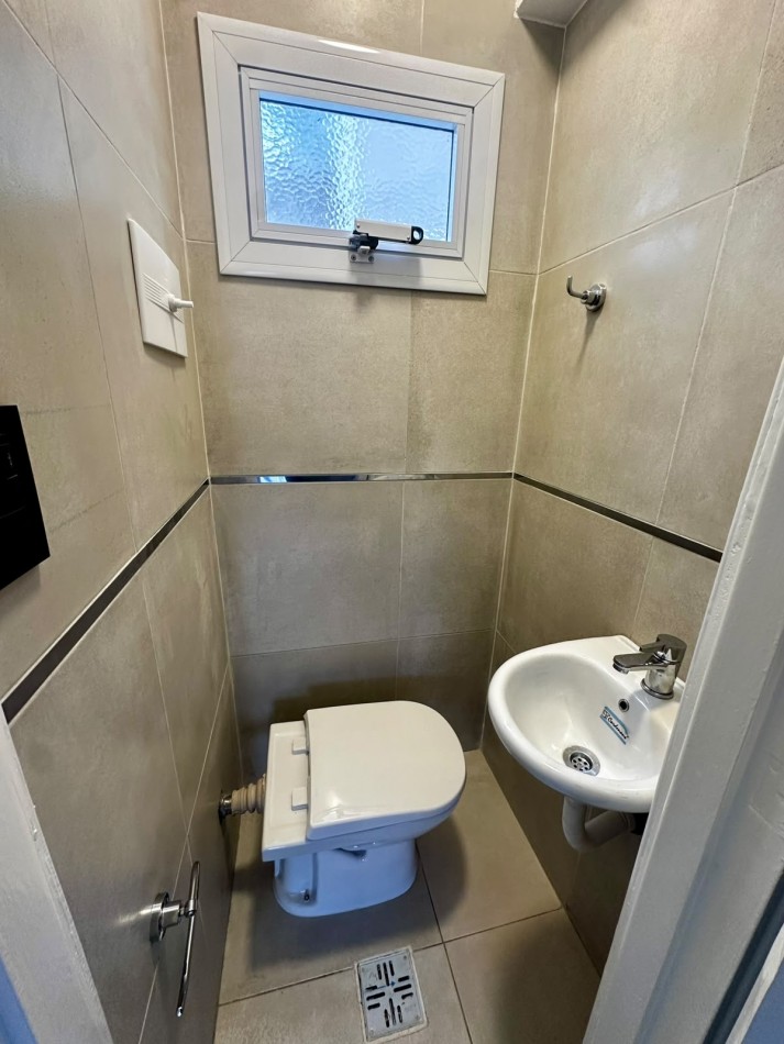 VENTA DTO 3 AMB CON CUARTO DE LAVADO RECICLADO Y EQUIPADO CON BALCON CENTRO