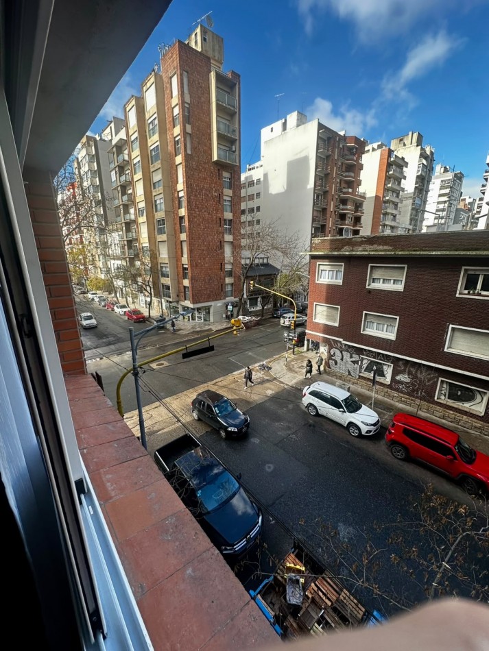 VENTA DTO 3 AMB CON CUARTO DE LAVADO RECICLADO Y EQUIPADO CON BALCON CENTRO