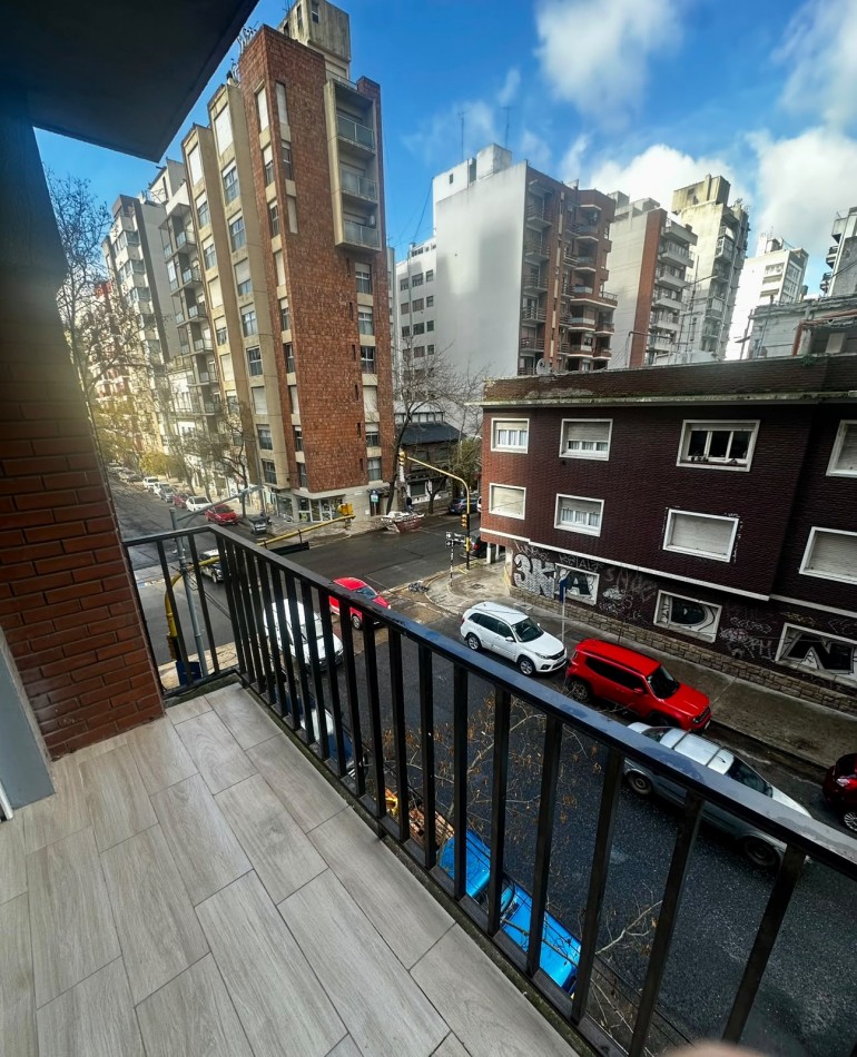 VENTA DTO 3 AMB CON CUARTO DE LAVADO RECICLADO Y EQUIPADO CON BALCON CENTRO