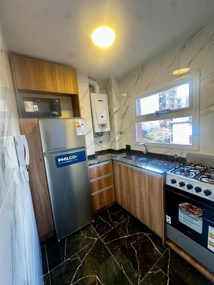 VENTA DTO 3 AMB CON CUARTO DE LAVADO RECICLADO Y EQUIPADO CON BALCON CENTRO