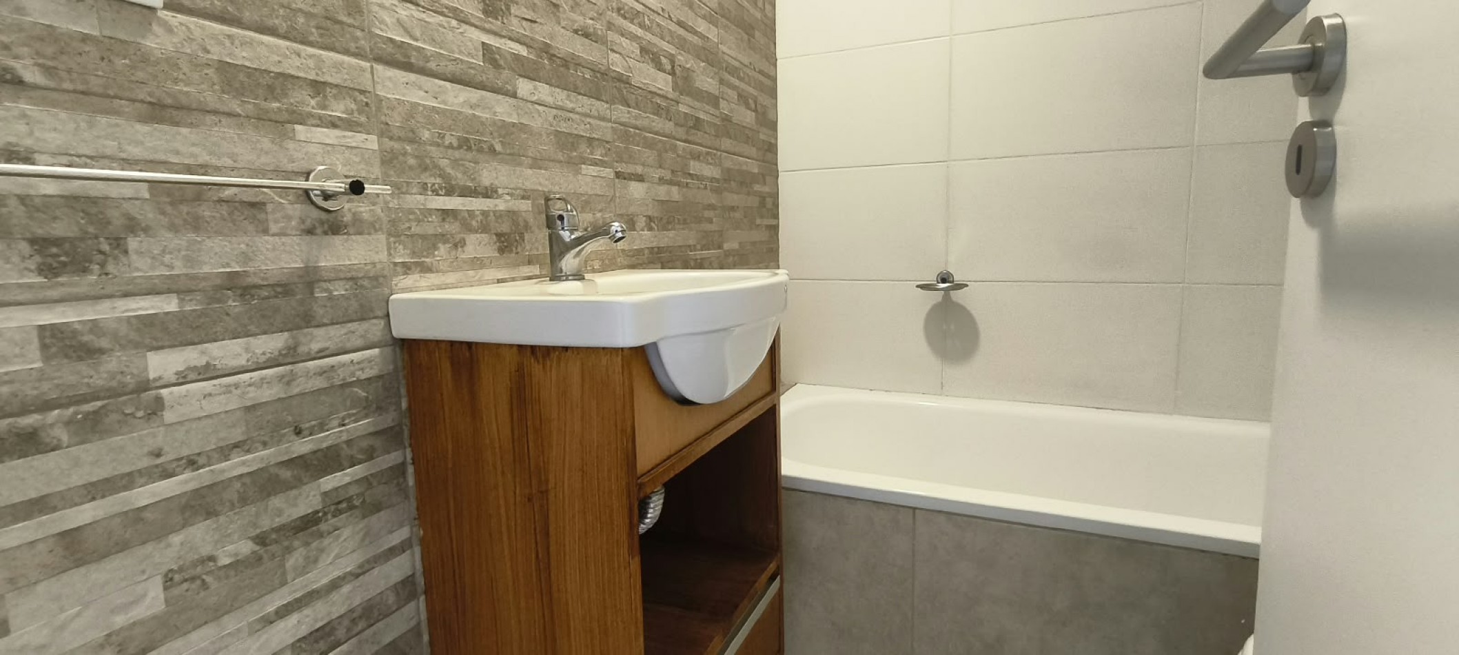 VENTA DEPARTAMENTO 2 AMB.CON BALCON Y COCHERA ZONA CHAUVIN