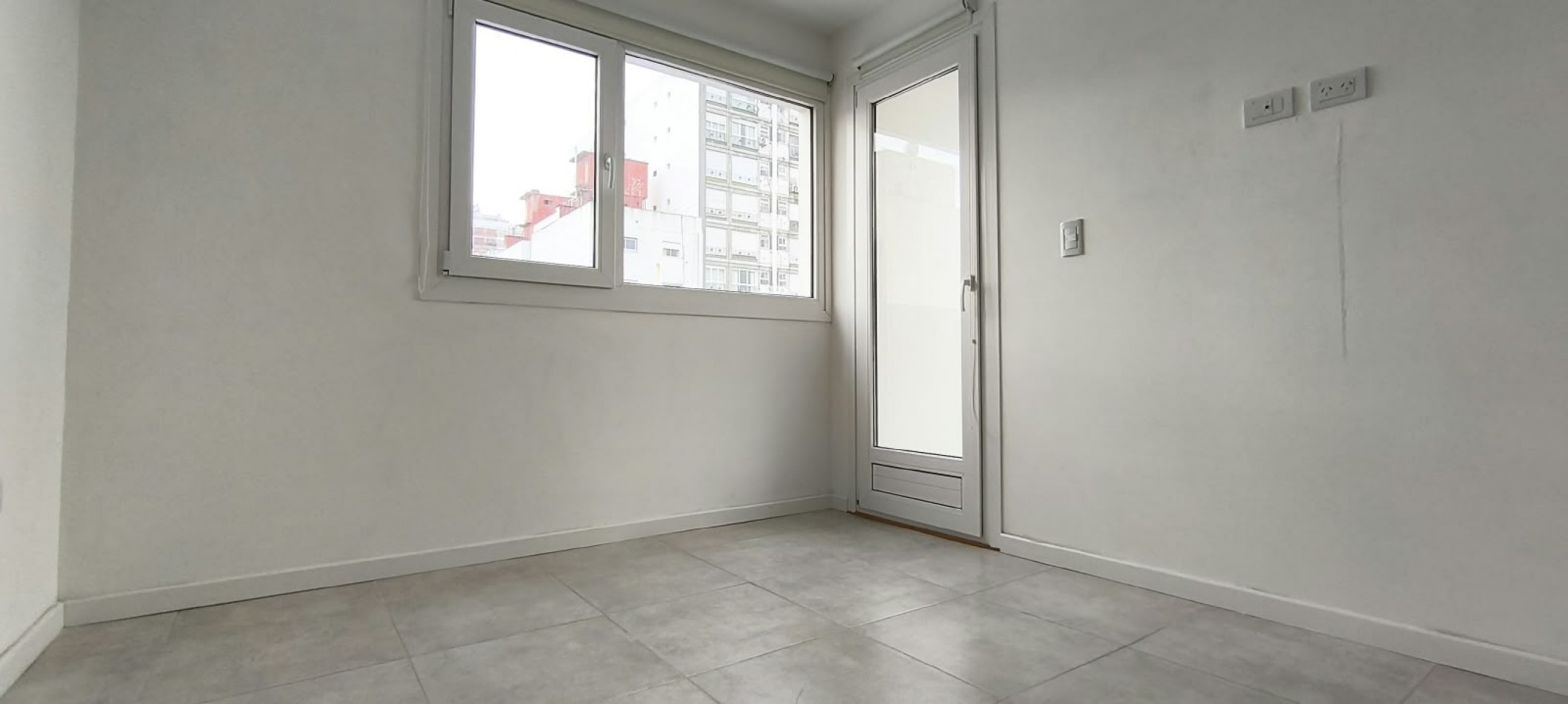 VENTA DEPARTAMENTO 2 AMB.CON BALCON Y COCHERA ZONA CHAUVIN