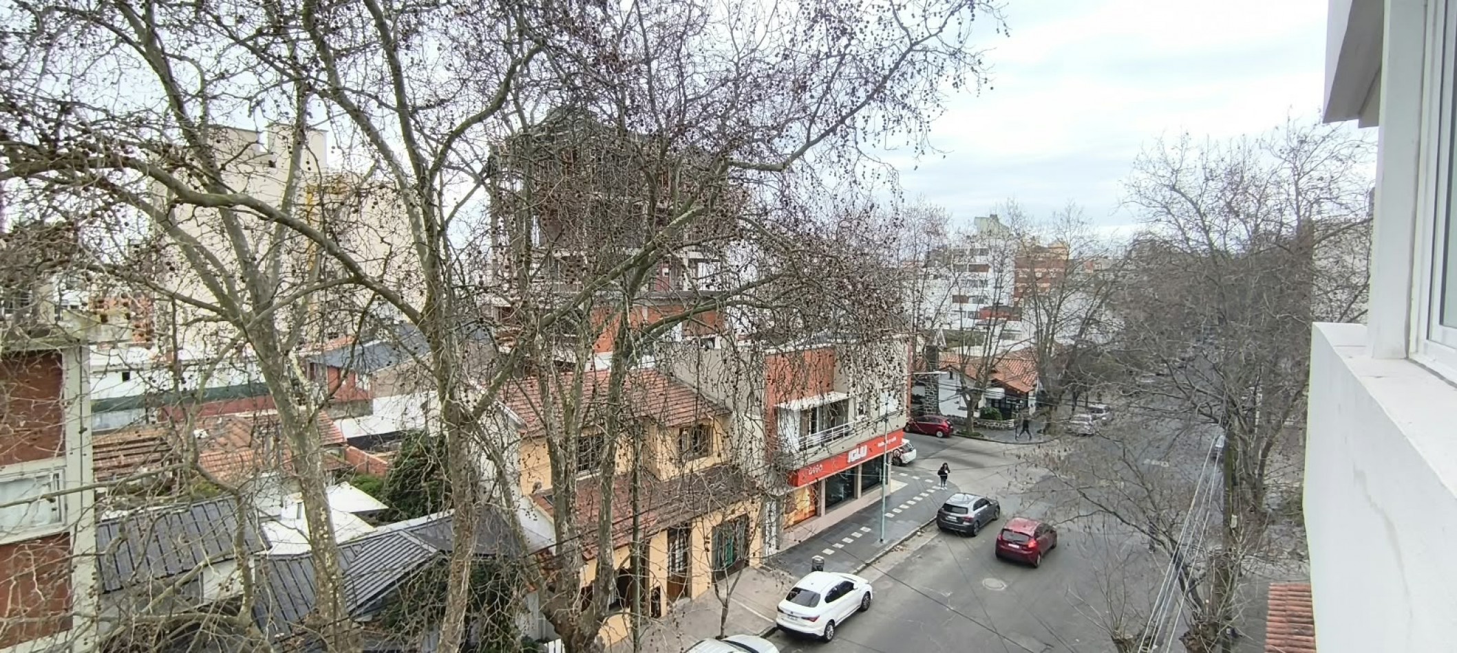 VENTA DEPARTAMENTO 2 AMB.CON BALCON Y COCHERA ZONA CHAUVIN