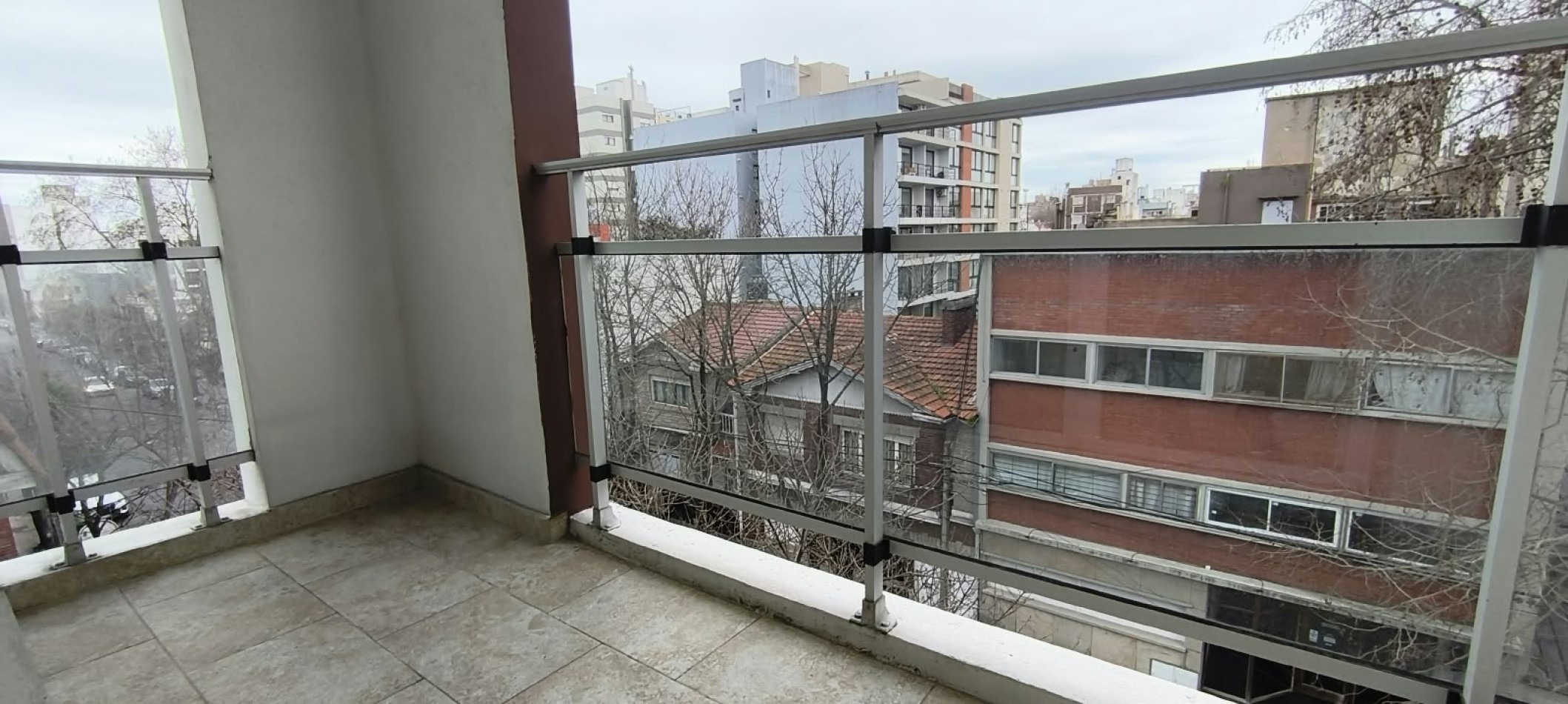 VENTA DEPARTAMENTO 2 AMB.CON BALCON Y COCHERA ZONA CHAUVIN