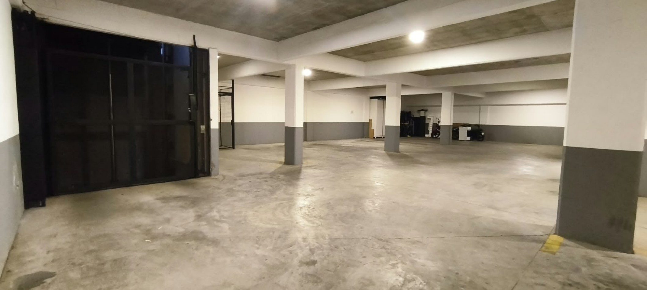 VENTA MONOAMBIENTE A LA CALLE CON COCHERA CHAUVIN