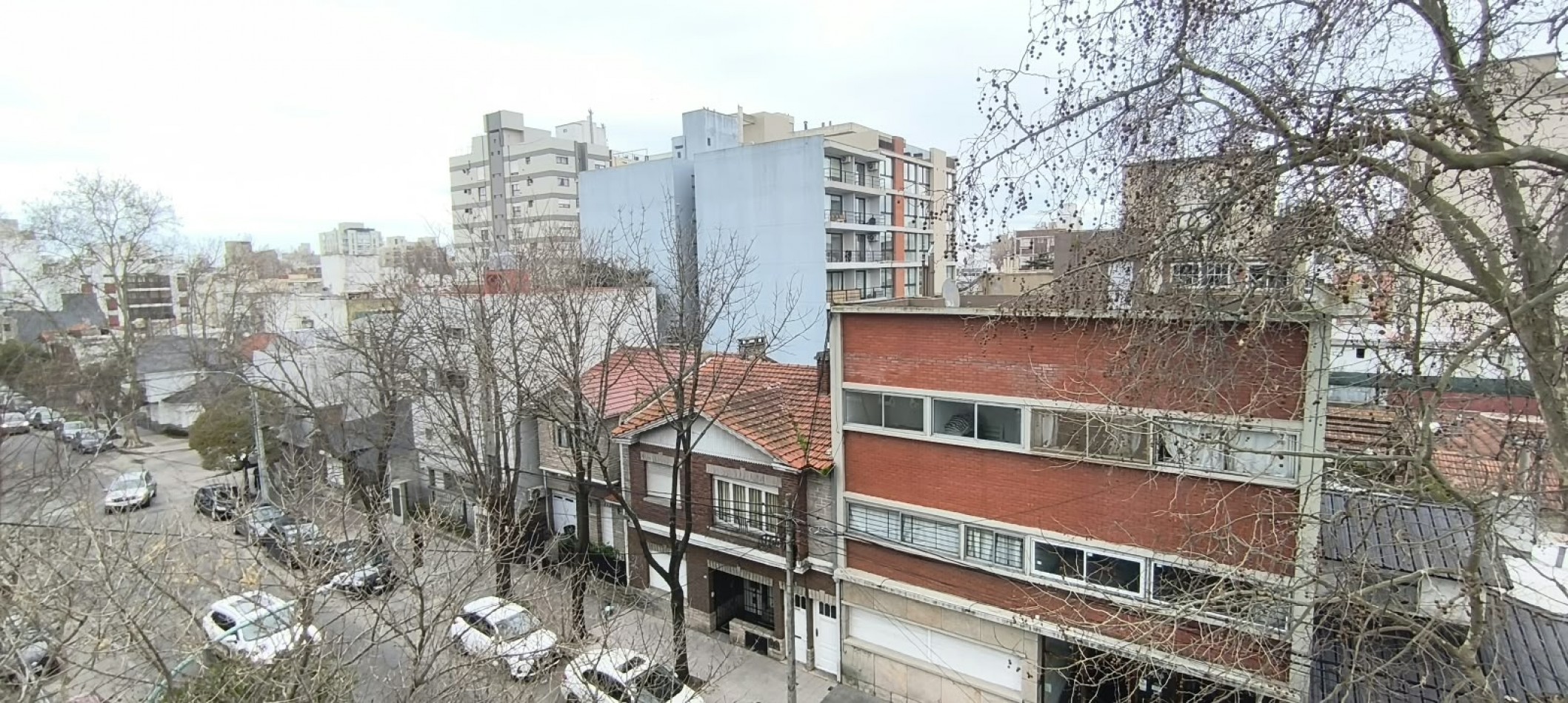 VENTA MONOAMBIENTE A LA CALLE CON COCHERA CHAUVIN