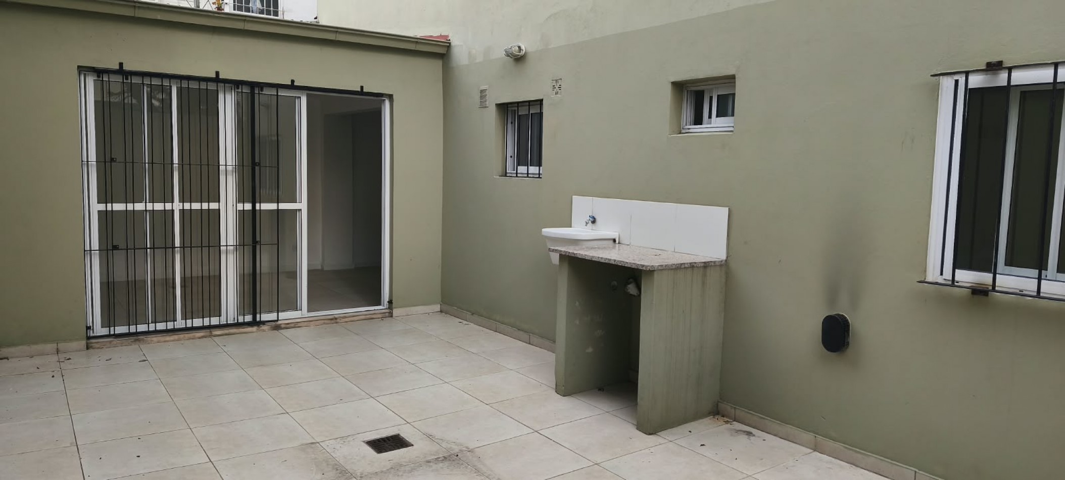 ALQUILER 24 MESES 2 AMBIENTES CON PATIO ZONA SAN JOSE