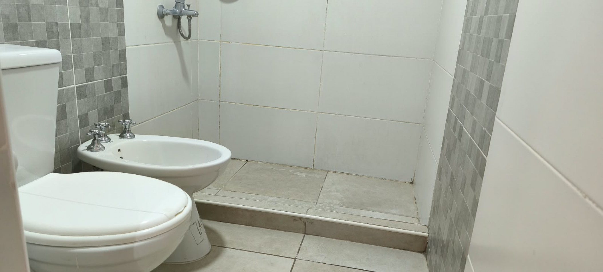 ALQUILER 24 MESES 2 AMBIENTES CON PATIO ZONA SAN JOSE