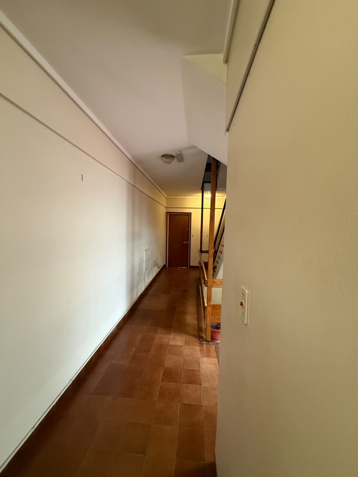 VENTA DPTO 2 AMBIENTES DE 47 MTS AL FRENTE CON BALCON ZONA CENTRO 