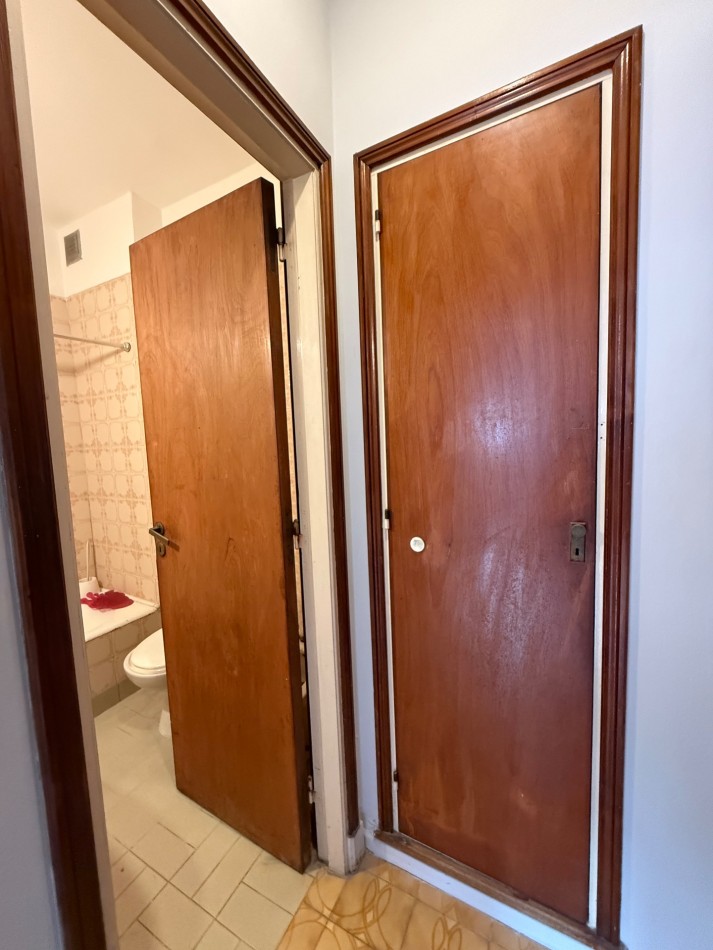 VENTA DPTO 2 AMBIENTES DE 47 MTS AL FRENTE CON BALCON ZONA CENTRO 