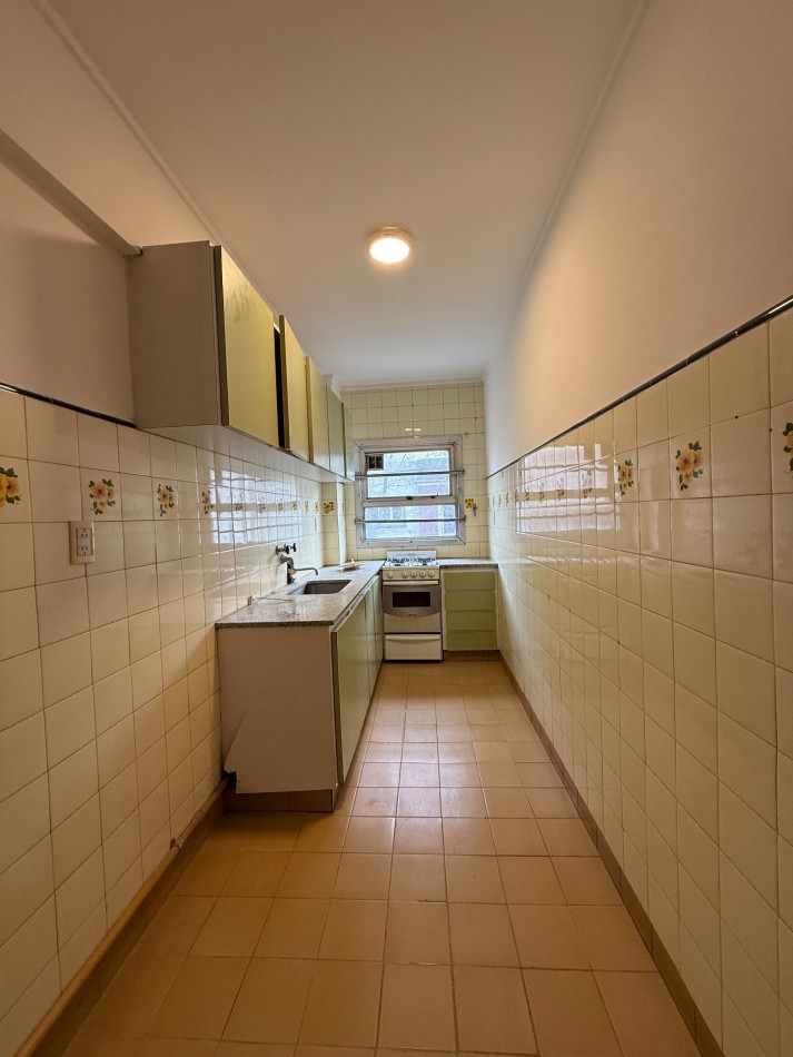 VENTA DPTO 2 AMBIENTES DE 47 MTS AL FRENTE CON BALCON ZONA CENTRO 