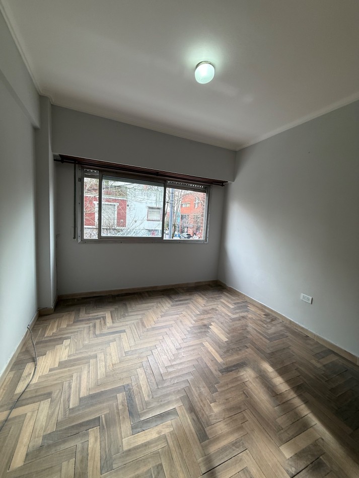 VENTA DPTO 2 AMBIENTES DE 47 MTS AL FRENTE CON BALCON ZONA CENTRO 