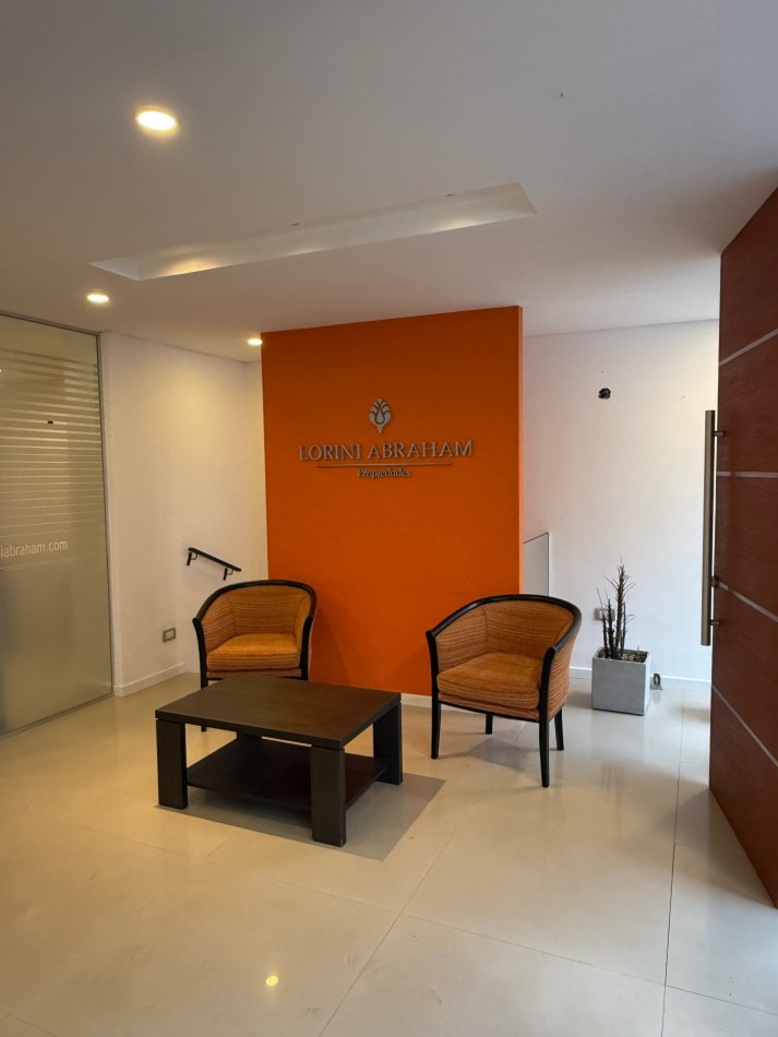 VENTA EXCELENTE LOCAL DE 88 MTS2 CON SOTANO ZONA PLAZA MITRE 